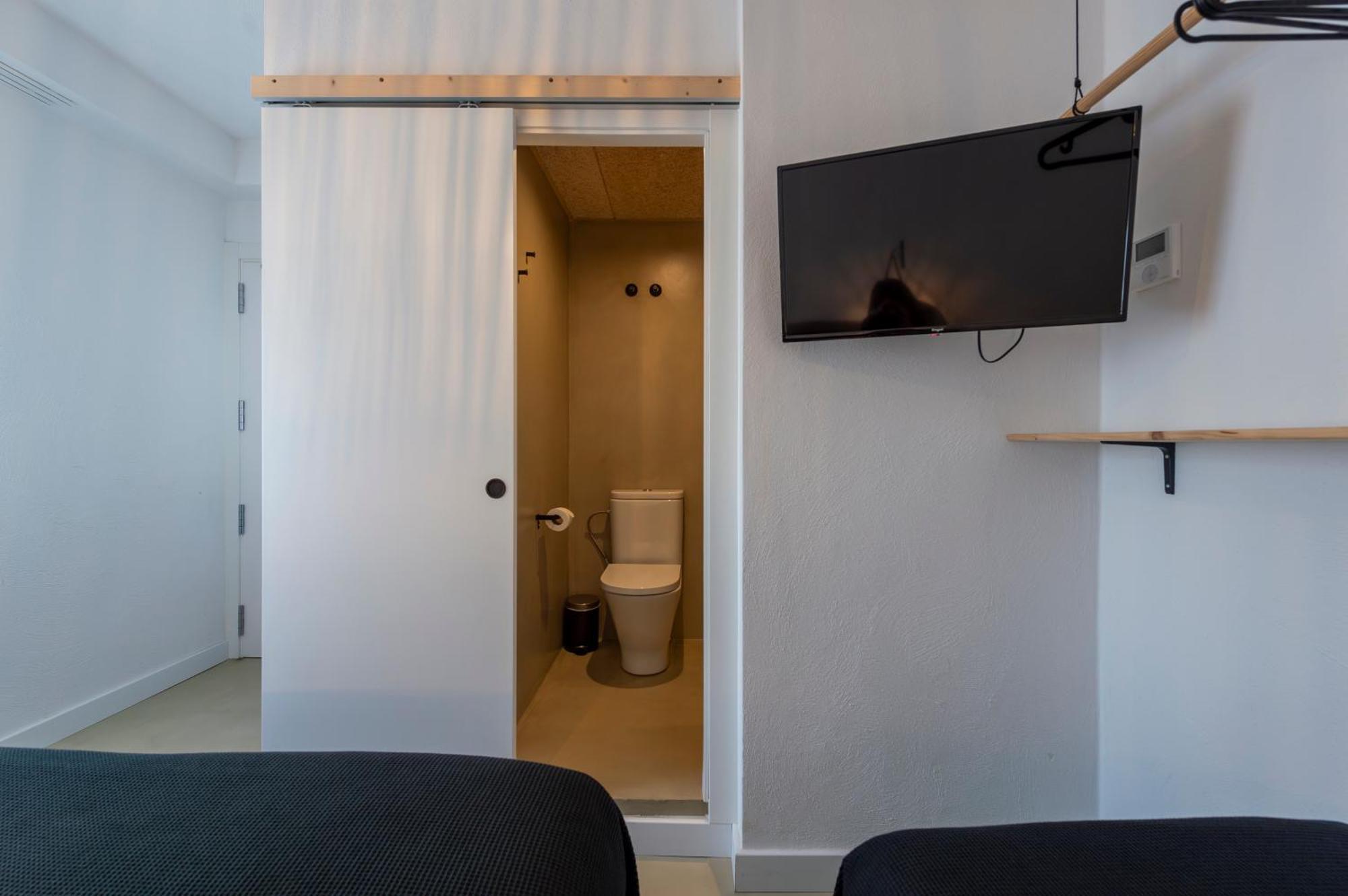 Hostal Boutique Es Menut Тосса-де-Мар Экстерьер фото