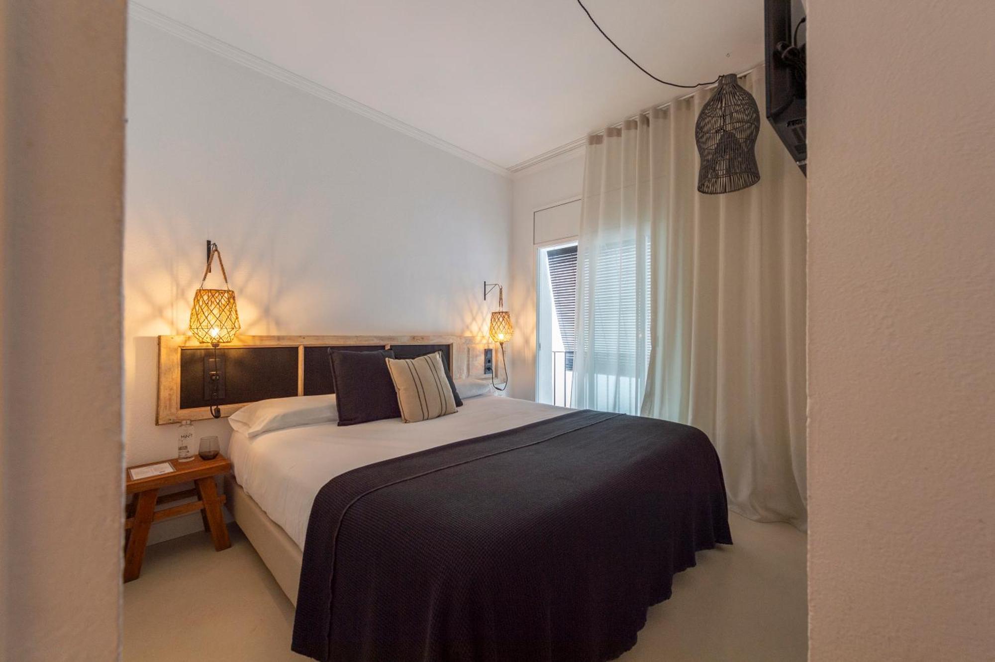Hostal Boutique Es Menut Тосса-де-Мар Экстерьер фото