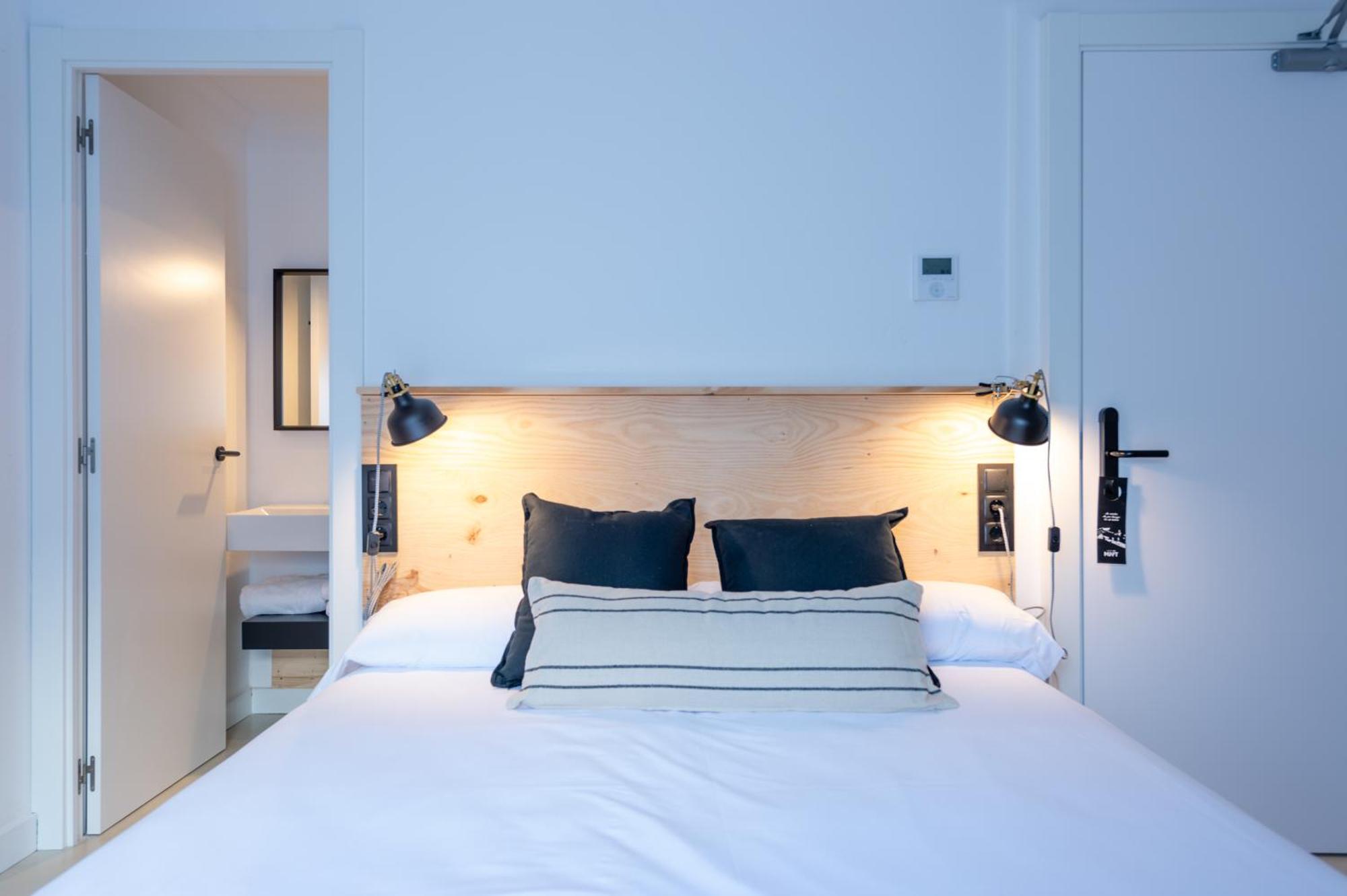 Hostal Boutique Es Menut Тосса-де-Мар Экстерьер фото