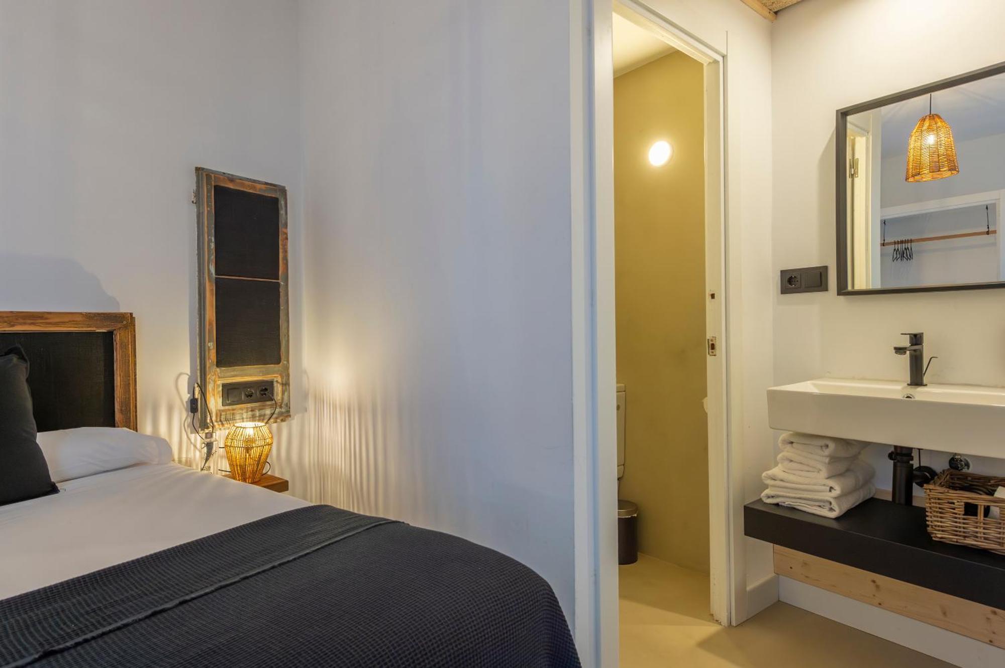Hostal Boutique Es Menut Тосса-де-Мар Экстерьер фото