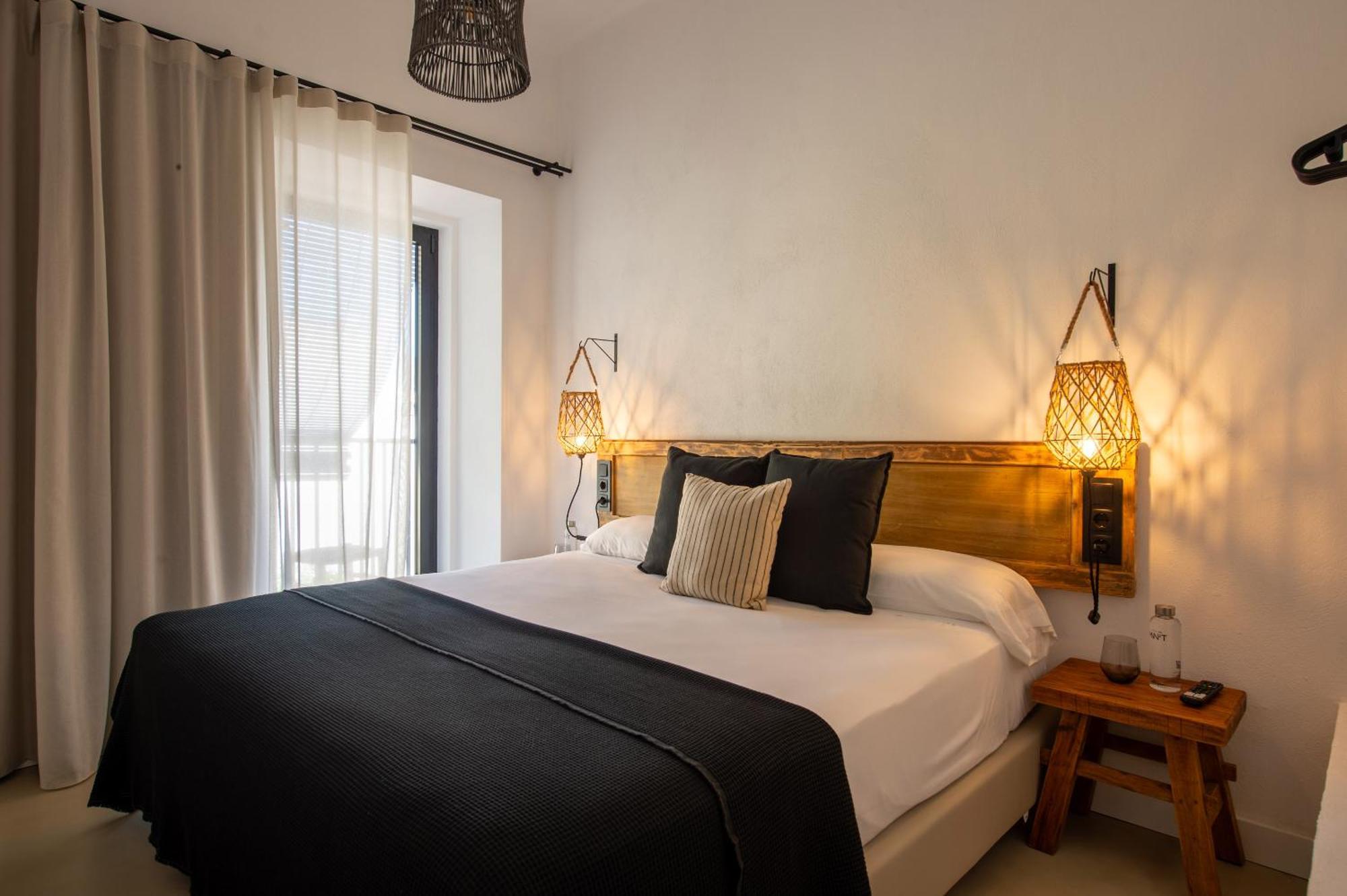 Hostal Boutique Es Menut Тосса-де-Мар Экстерьер фото